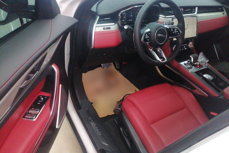 捷豹F-PACE 2024款 P250 R-Dynamic SE中控内饰7003