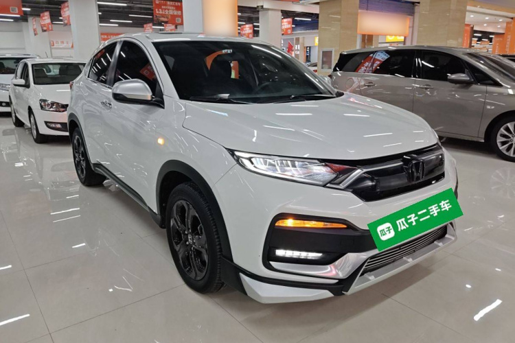 本田XR-V 2021款 220TURBO CVT豪华版车身外观3