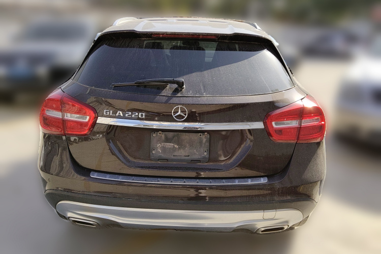 奔驰GLA 2015款 GLA 220 4MATIC 时尚型车身外观6