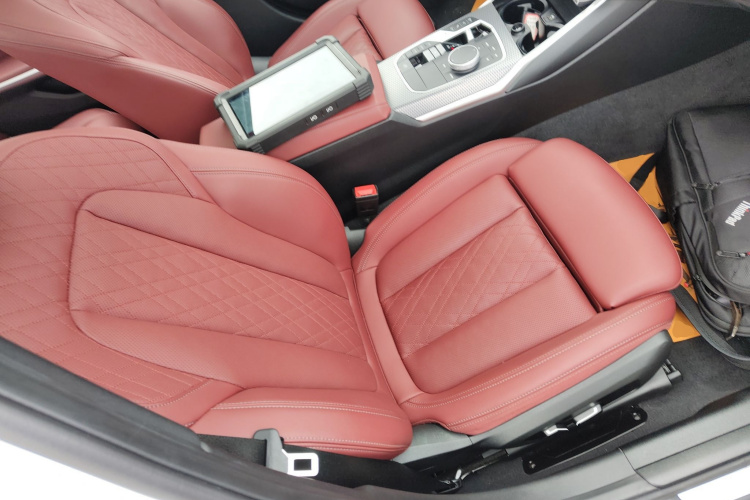 宝马3系 2025款 330Li 尊享型 M运动曜夜套装局部细节41