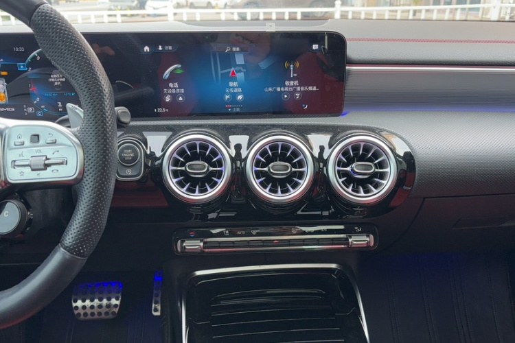 奔驰A级AMG 2023款 AMG A 35 L 4MATIC局部细节16