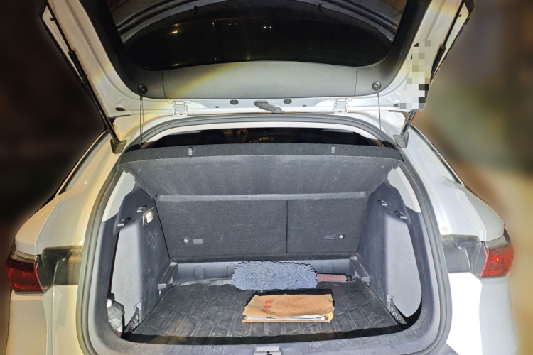 比亚迪 元PLUS 2022款 510KM 旗舰型局部细节23