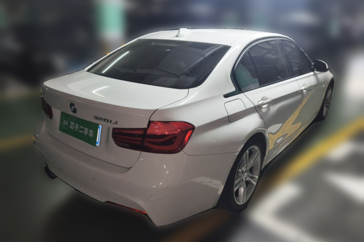 宝马3系 2018款 320Li 领先型M运动套装车身外观6005