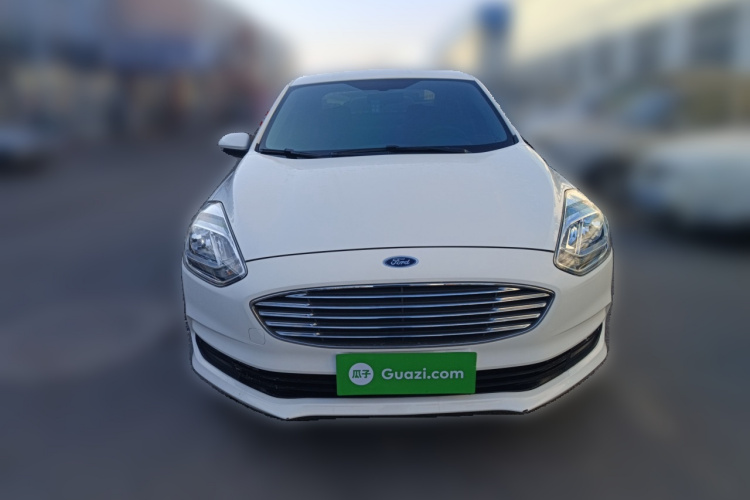 福特 福睿斯 2019款 1.5L 自动质享型车身外观2