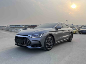 比亚迪 汉 2024款 DM-i 荣耀版 121KM 尊享型