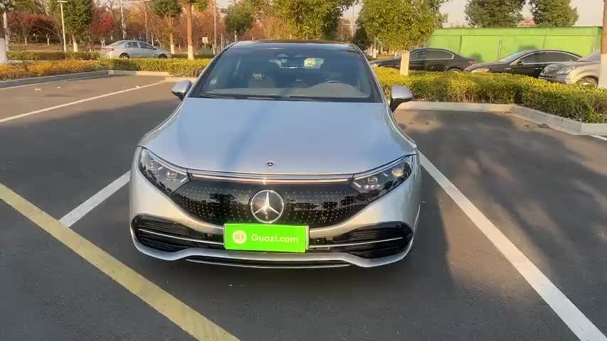 奔驰EQS 2022款 改款 450+ 先锋版实拍1