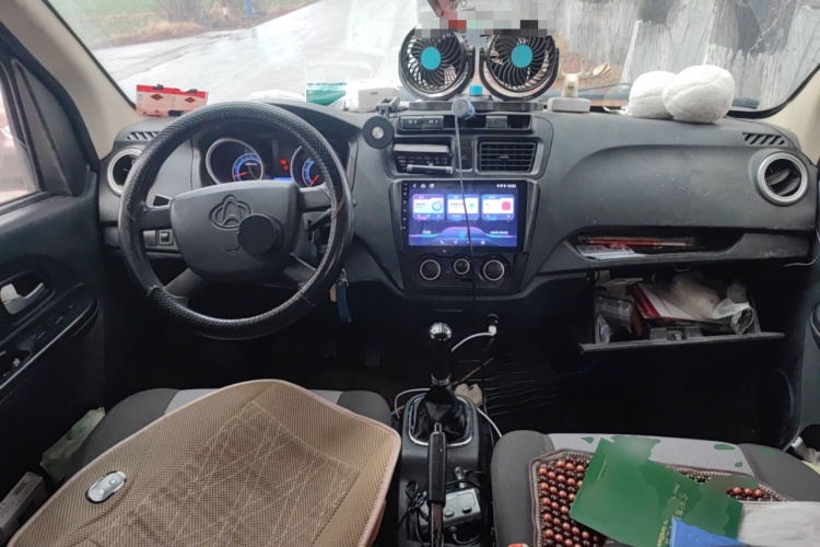 长安凯程 长安睿行M60 2020款 1.5L标准型国VI 6座DAM15KR中控内饰12