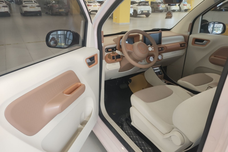 五菱汽车 宏光MINIEV 2024款 第三代 215km 进阶版中控内饰20