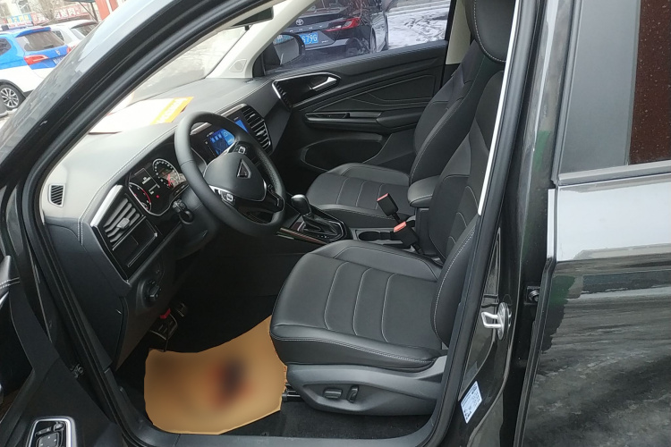 捷达VS7 2021款 黑锋版 1.4T 自动悦享版中控内饰19