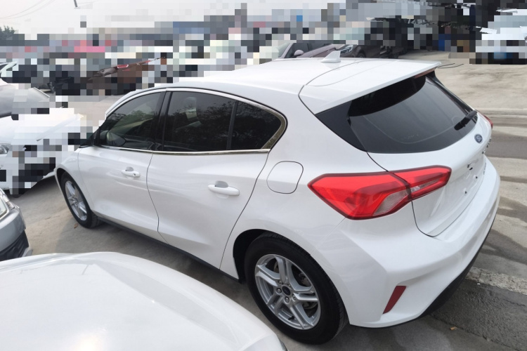 福特 福克斯 2019款 两厢 1.5L 手动锋跃型 国V车身外观6003