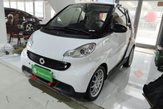 smart fortwo 2012款 1.0 MHD 硬顶标准版