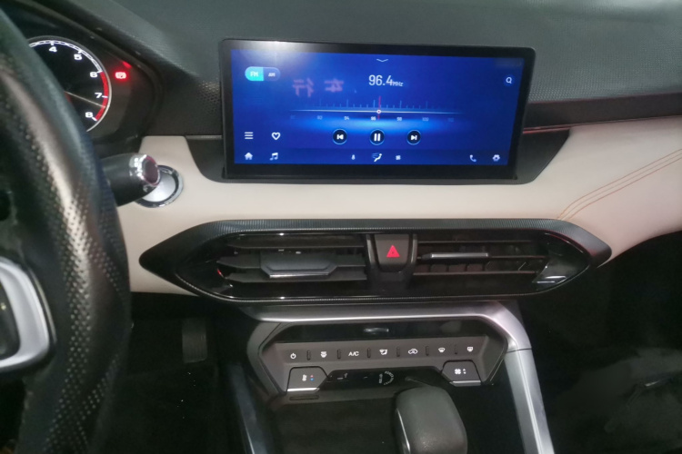 凯翼 轩度 2021款 1.5T CVT扎起版局部细节16