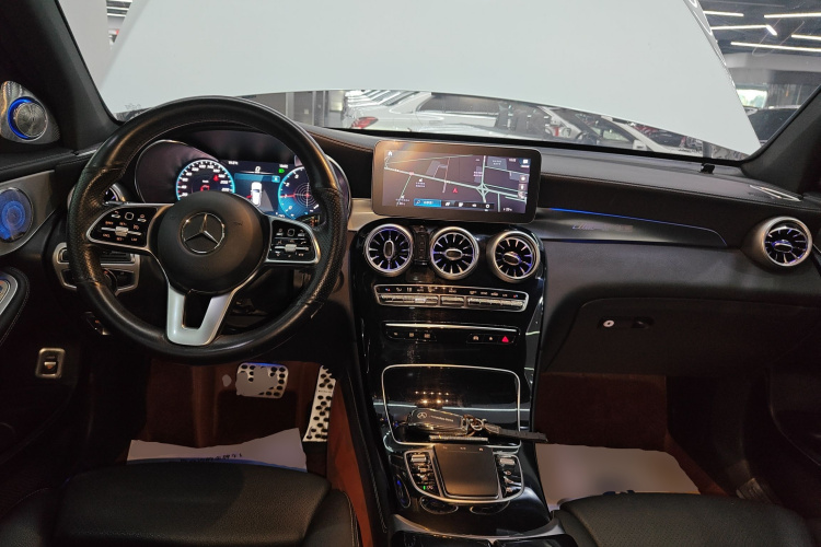 奔驰GLC 2020款 改款 GLC 260 L 4MATIC 动感型中控内饰12