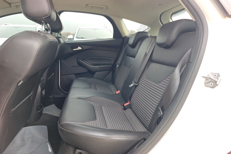 福特 福克斯 2018款 两厢经典 EcoBoost 180 自动精英型中控内饰21