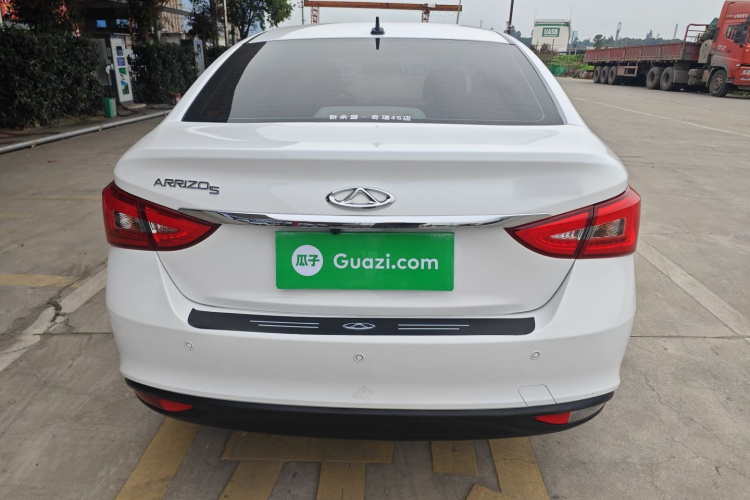 奇瑞 艾瑞泽5 2021款 PRO 1.5L CVT青春版车身外观6