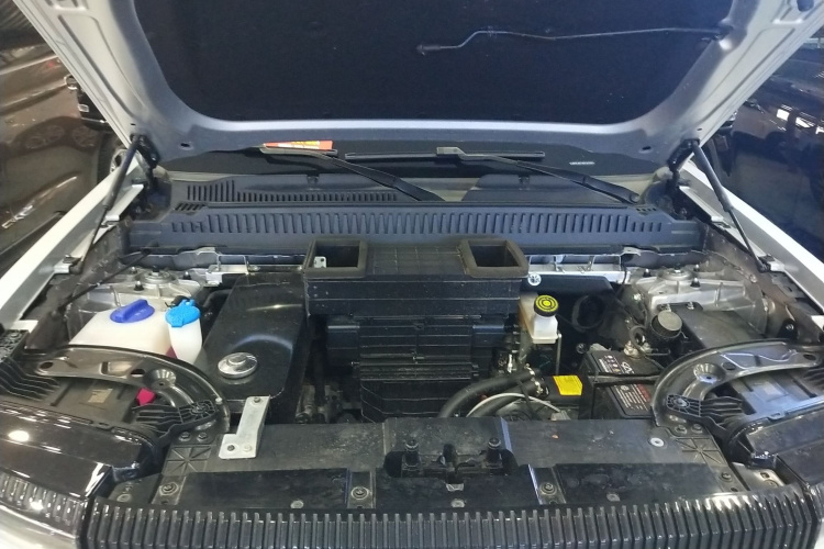 奇瑞iCAR 03 2024款 472km 四驱长续航版机舱底盘24