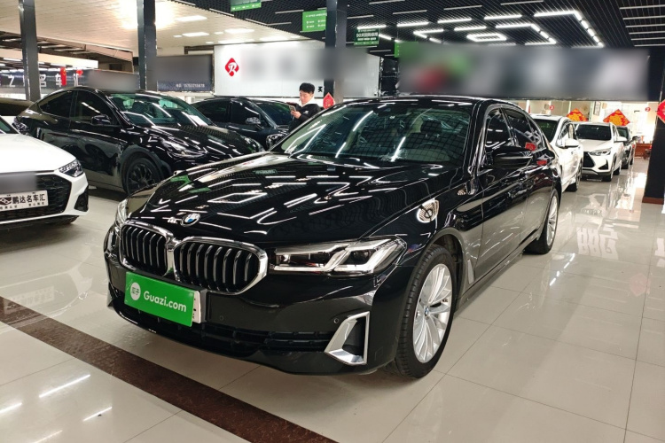 宝马5系 2021款 525Li 豪华套装车身外观4
