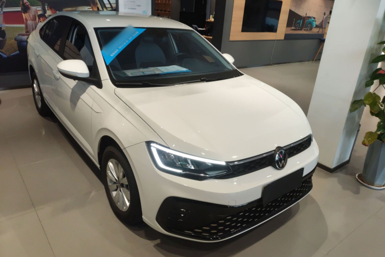 大众 朗逸 2023款 新锐 1.5L 自动新逸版车身外观3