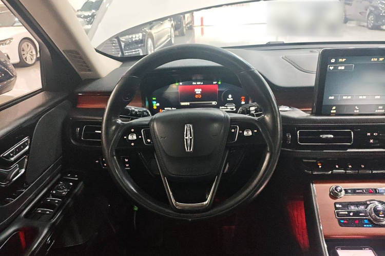 林肯 飞行家(进口) 2020款 3.0T V6全驱尊享版中控内饰13