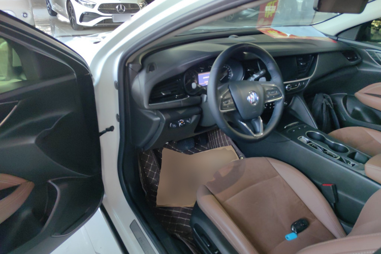 别克 君威 2022款 552T 智享型中控内饰20