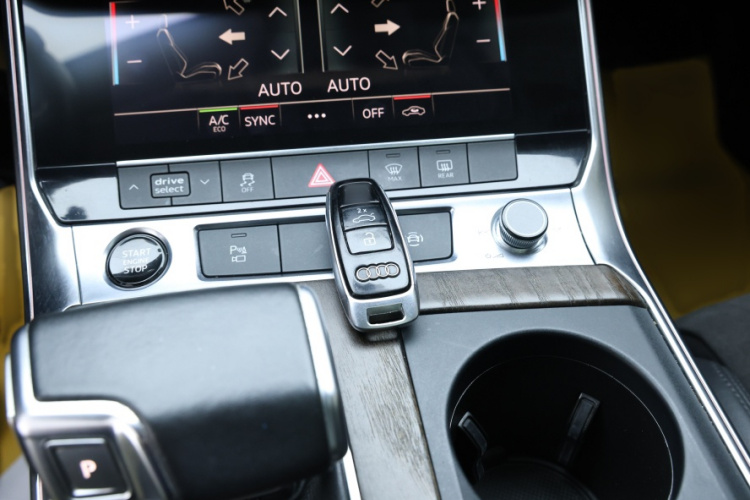 奥迪A6(进口) 2021款 Avant 先锋派 45 TFSI 臻选动感型局部细节9002