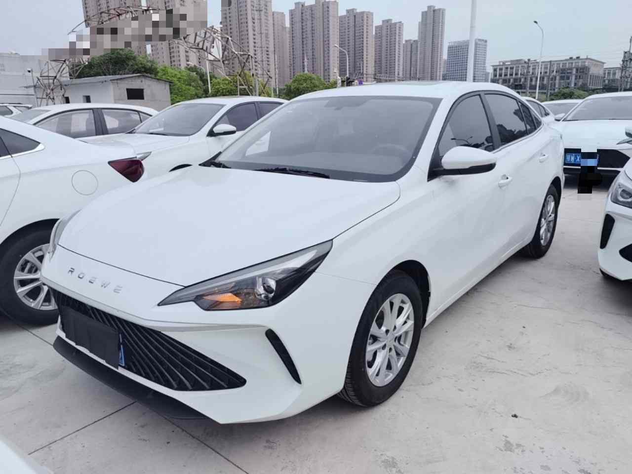 荣威i5 2026款 1.5L CVT豪华版(2)