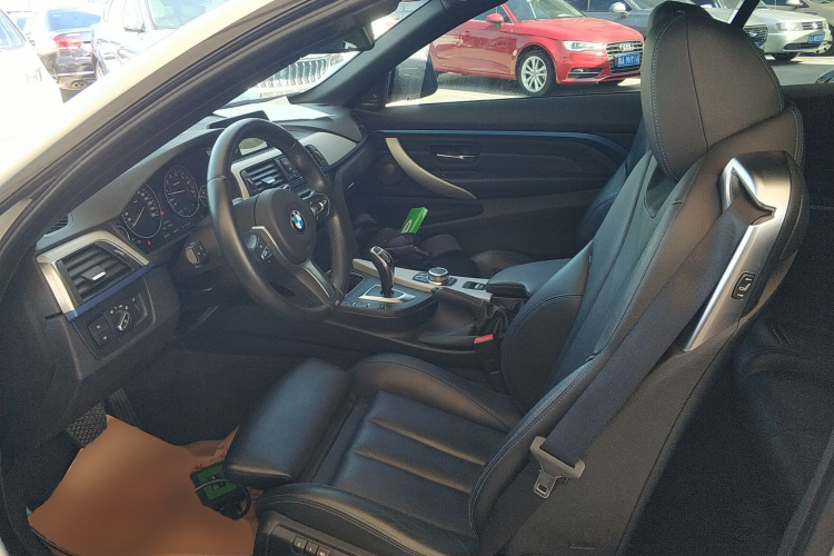 宝马4系 2017款 425i 敞篷M运动套装中控内饰19