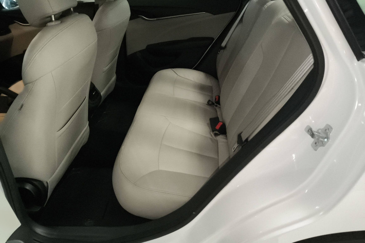 别克 英朗 2016款 15N 自动精英型中控内饰7004