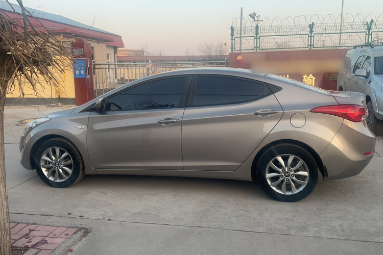 现代 朗动 2015款 1.6L 手动时尚型车身外观6005