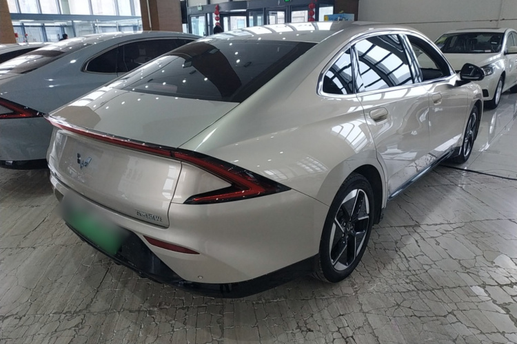 五菱汽车 五菱星光 2024款 共创版 510 进阶型车身外观7