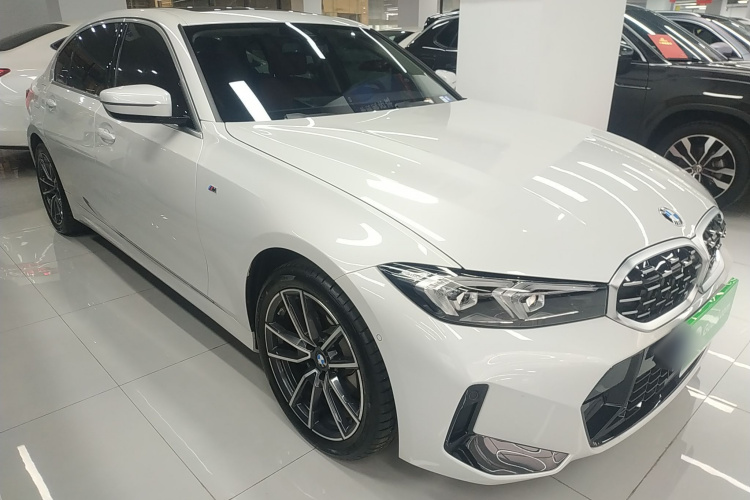 宝马3系 2025款 325Li M运动套装车身外观3