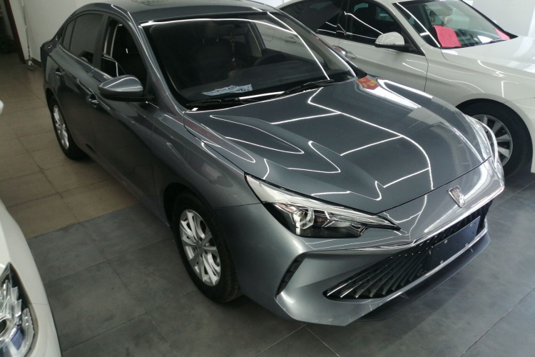 荣威i5 2023款 1.5L CVT豪华版车身外观6002