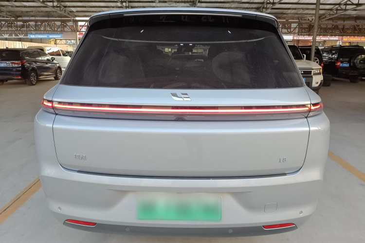 理想汽车 理想L8 2023款 Pro车身外观6