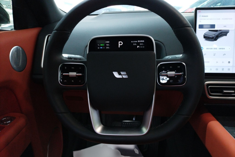 理想汽车 理想L8 2024款 Pro中控内饰13