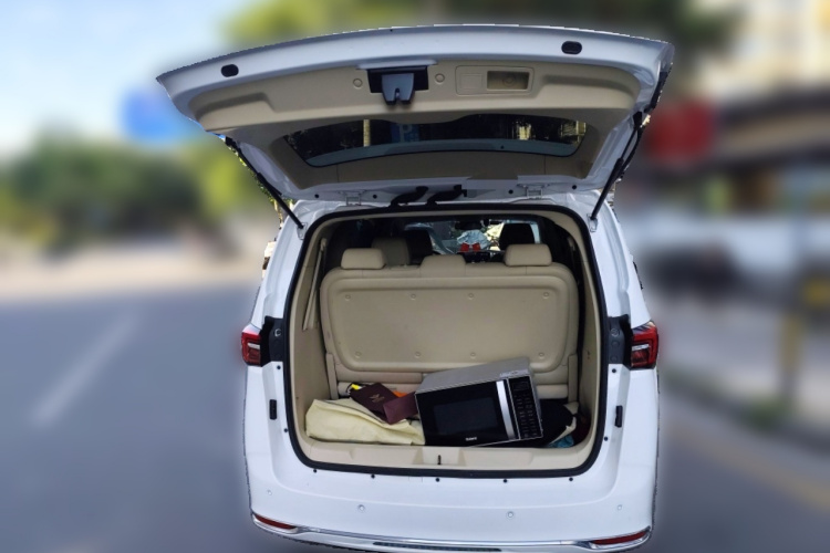 别克GL8 2023款 改款 陆上公务舱 豪华型中控内饰23