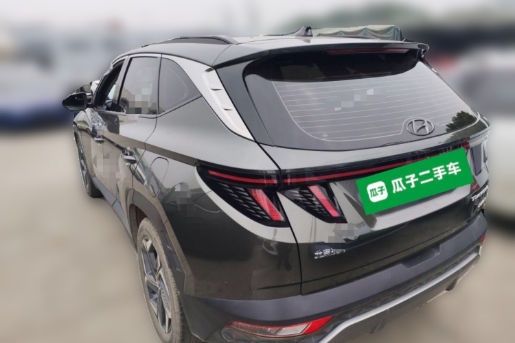 现代 2023款 途胜L 1.5T 自动两驱DLX豪华版车身外观5