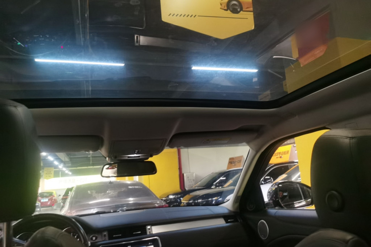 路虎 揽胜极光 2018款 240PS SE 智耀版局部细节22