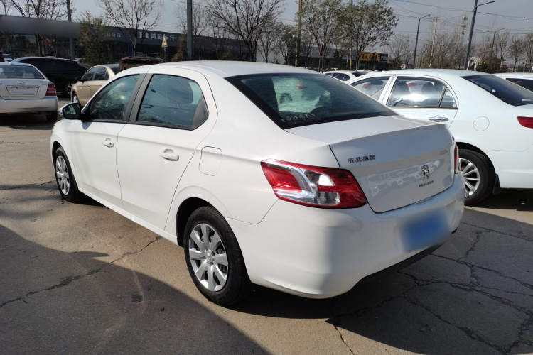 标致301 2016款 1.6L 手动舒适版车身外观4