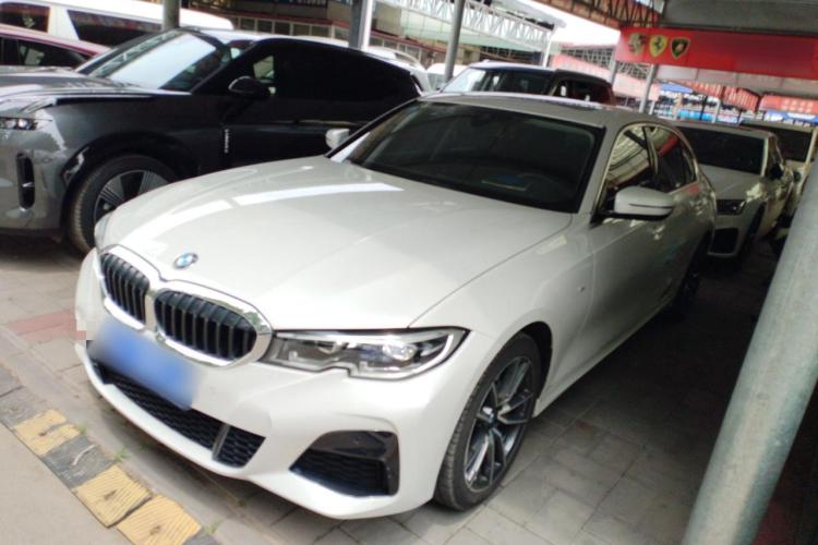 宝马3系 2022款 改款 325Li M运动套装车身外观1