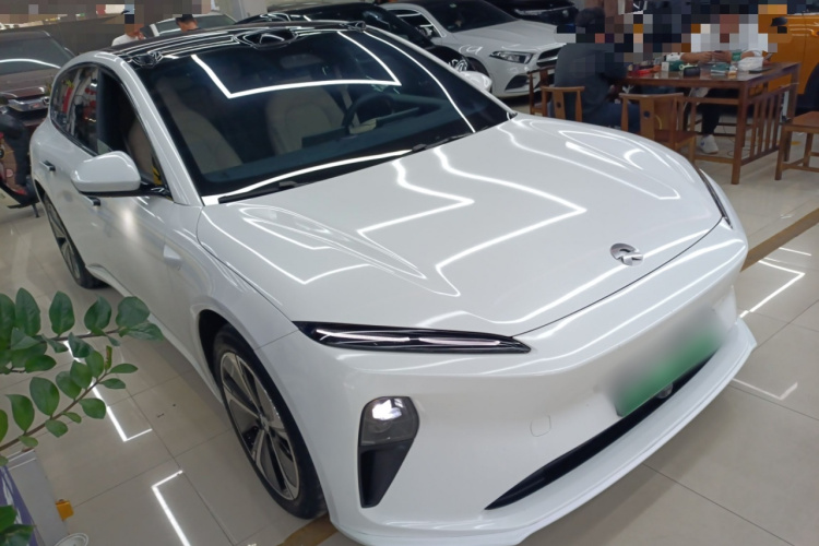 蔚来ET5T 2025款 75kWh Touring车身外观3