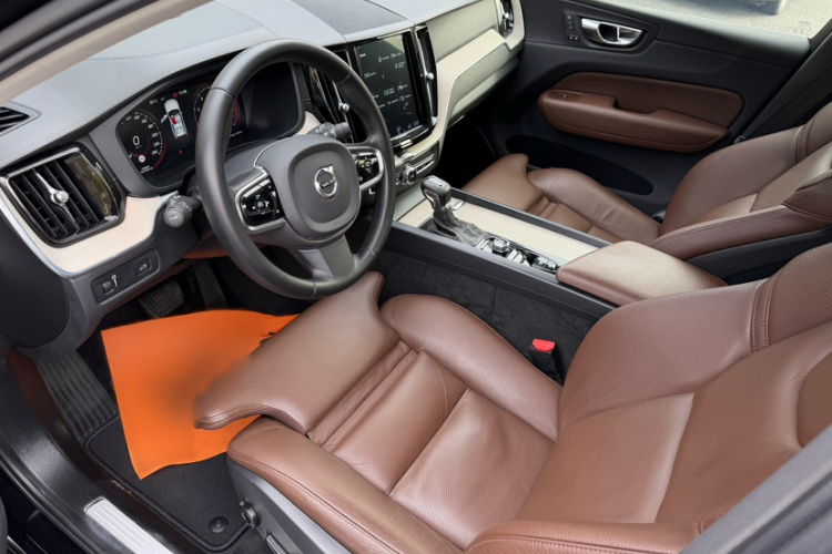 沃尔沃XC60 2020款 T5 四驱智远豪华版中控内饰7008