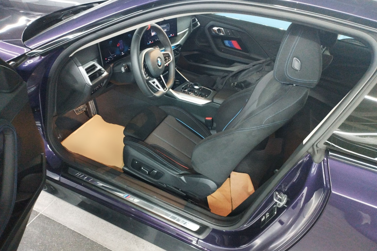 宝马2系(进口) 2025款 225i M运动曜夜套装中控内饰20