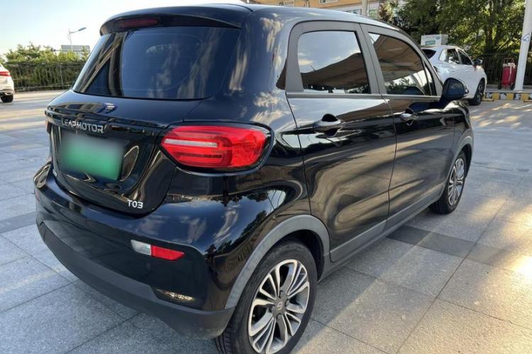 零跑汽车 零跑T03 2021款 400微糖版车身外观6006