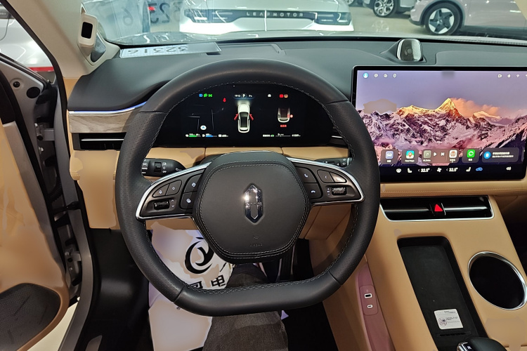 鸿蒙智行 问界M5 2022款 增程四驱性能版局部细节13