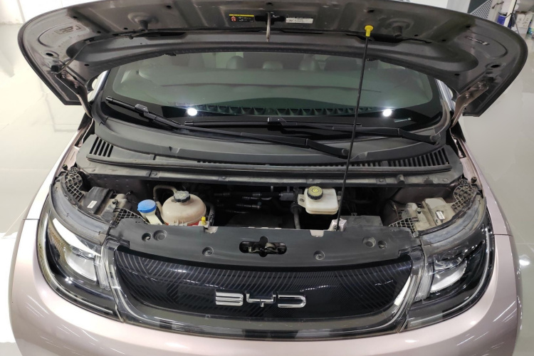 比亚迪 海豚 2021款 401km 骑士版机舱底盘24