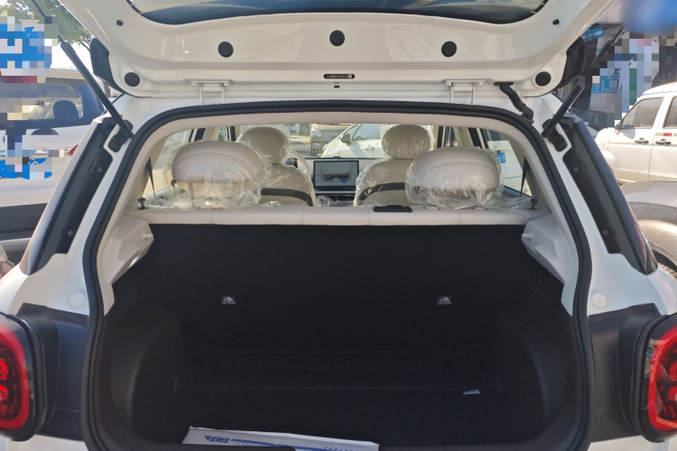 江淮钇为 钇为3 2024款 挚爱版 330km Air局部细节23