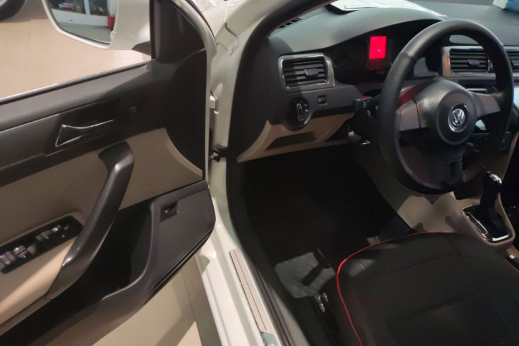 大众 桑塔纳 2015款 1.6L 自动舒适版中控内饰20