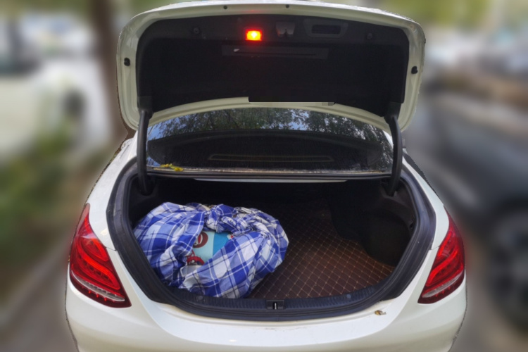 奔驰C级 2017款 C 200 L 4MATIC中控内饰23