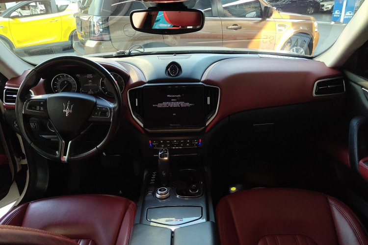 玛莎拉蒂 Ghibli 2021款 2.0T 锋芒版中控内饰7002