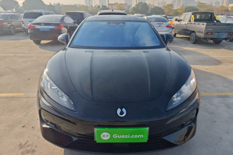 腾势Z9GT 2024款 1100四驱Max版车身外观2